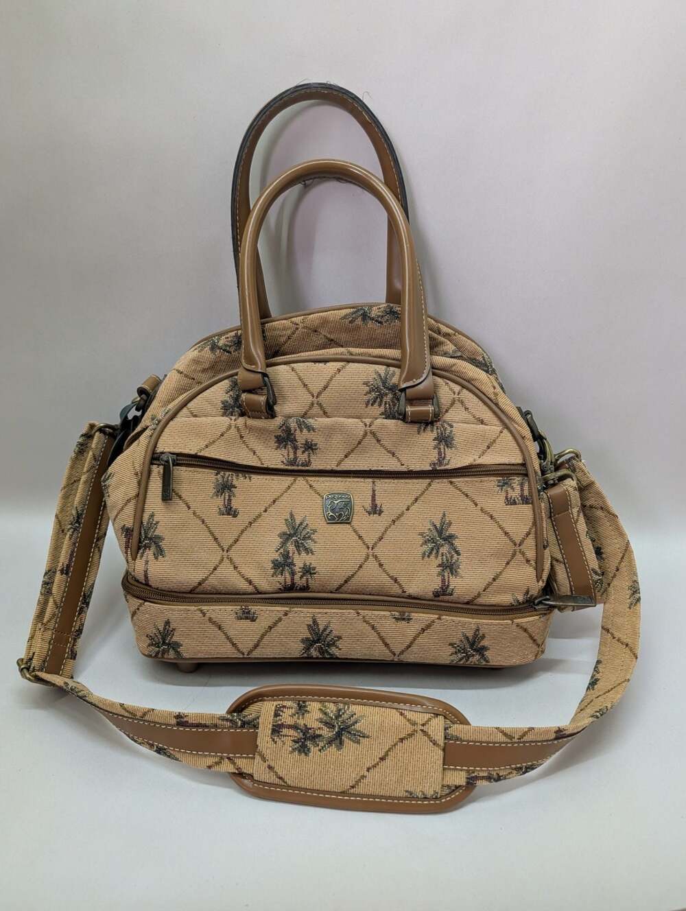 Pegasus Vintage Palm Tree Tapestry Travel Handbag Carry On Luggage Bag